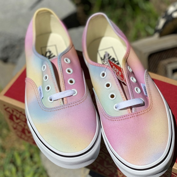 New Vans Authentic - Aura Shift Multi / True White - Picture 6 of 6